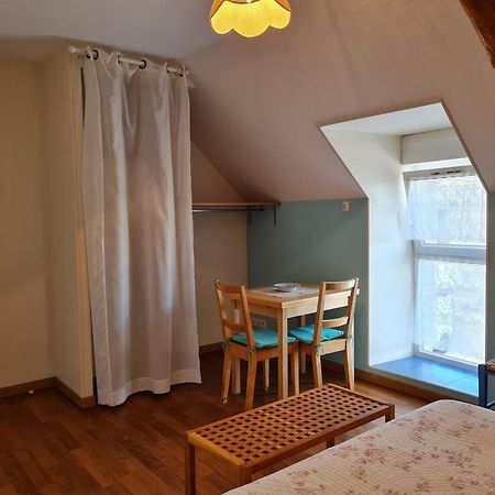 Ferme Renovee Au Calme - 4 Chambres, Petit-Dejeuner Inclu - Fr-1-590-450 Cravant  Zewnętrze zdjęcie